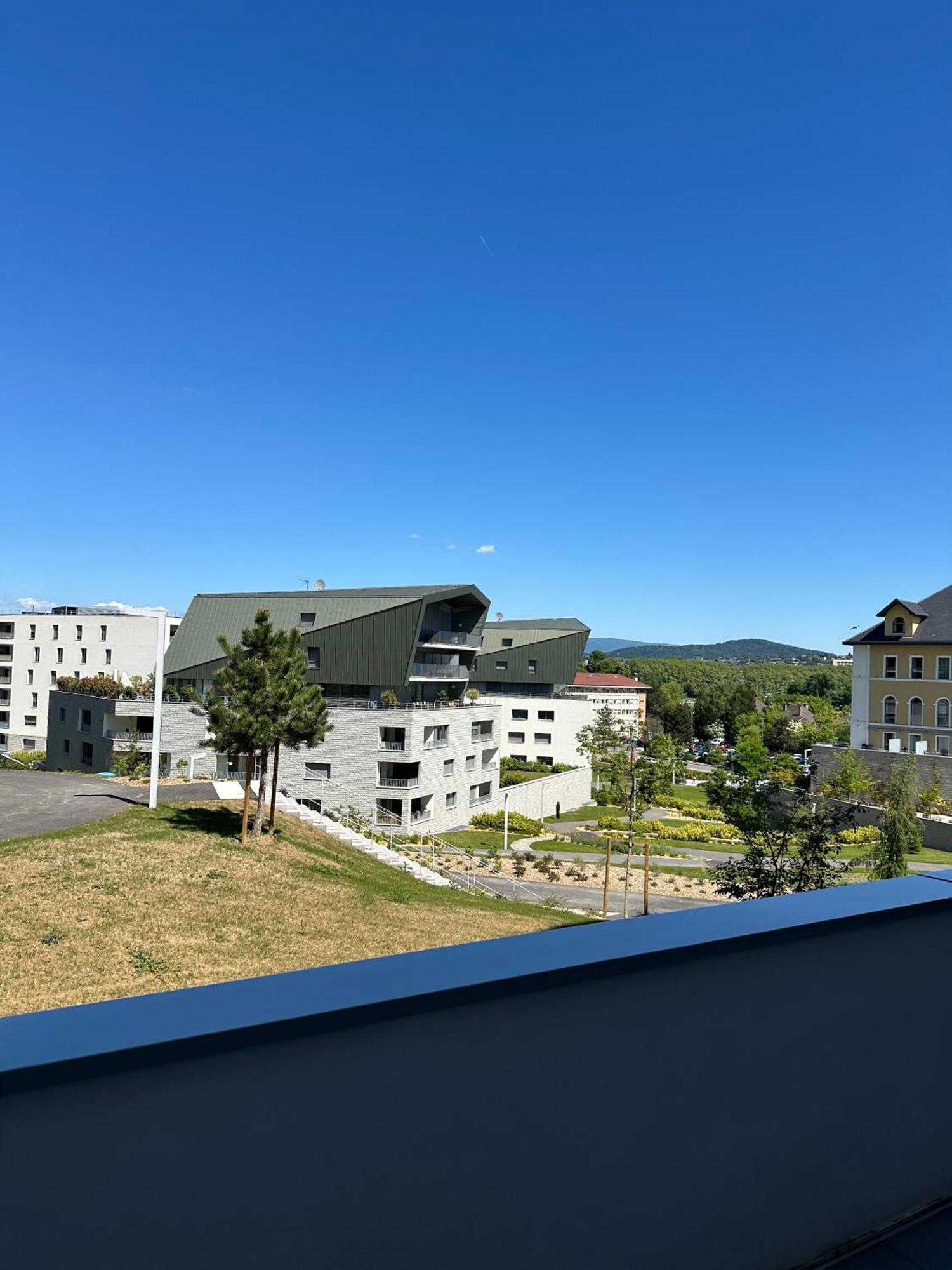 A La Belle Quatrieme Etoile Leilighet Annecy Eksteriør bilde